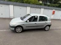 Gebraucht Renault Clio 75 PS (55 kW) 2000 Silber Limousine