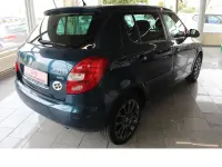 Gebraucht Skoda Fabia Ambition 69 PS (50 kW) 2012 Grün Limousine