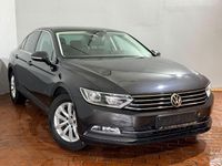 Gebraucht VW Passat 150 PS (110 kW) 2019 Grau Limousine