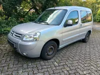 Gebraucht Citroën Berlingo 90 PS (66 kW) 2008 Silber Van / Kleinbus