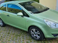 Gebraucht Opel Corsa 70 PS (51 kW) 2010 Grün Kleinwagen