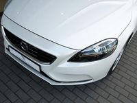Gebraucht Volvo V40 Ocean Race 150 PS (110 kW) 2016 Crystal white pearl / metallic Kombi