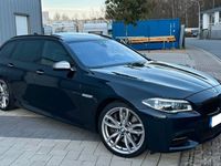 gebraucht BMW M550 d xDrive Touring M-Sportpaket B&O LED