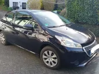 Gebraucht Peugeot 208 68 PS (50 kW) 2014 Blau Kleinwagen
