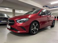 Gebraucht Mercedes B220 190 PS (139 kW) 2023 Rot Van / Kleinbus