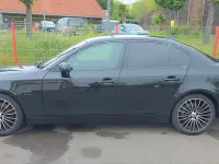 Gebraucht BMW 523 177 PS (130 kW) 2006 Schwarz Limousine