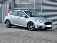 Gebraucht Ford Focus 120 PS (88 kW) 2017 Silber Limousine