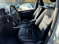 Gebraucht Mercedes B180 108 PS (79 kW) 2010 Silber Van / Kleinbus