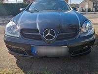 Second-hand Mercedes SLK200 163 CP (119 kW) 2007 Negru Cabrio