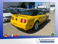 Gebraucht Ford Mustang 305 PS (224 kW) 2006 Gelb Cabrio