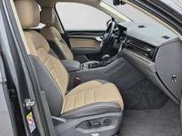 Gebraucht VW Touareg Elegance 231 PS (169 kW) 2025 Grau SUV