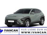 Neu Hyundai Kona Select 137 PS (100 kW) 2025 Mirage green SUV
