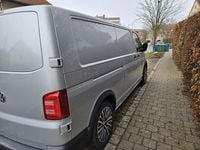 Gebraucht VW T6 150 PS (110 kW) 2017 Silber Van