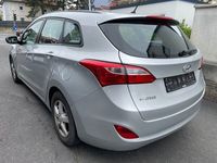 Gebraucht Hyundai i30 136 PS (100 kW) 2016 Grau Kombi