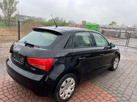Gebraucht Audi A1 Attraction 86 PS (63 kW) 2014 Brillantschwarz Kleinwagen