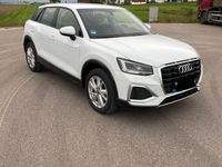 gebraucht Audi Q2 35 TFSI S tronic Advanced mit AHK und Navi