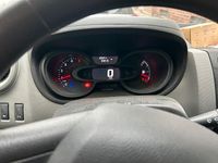 Gebraucht Renault Trafic 116 PS (85 kW) 2018 Weiß Van / Kleinbus