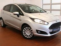 Gebraucht Ford Fiesta 65 PS (47 kW) 2013 Silber Kleinwagen