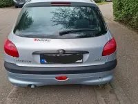 Gebraucht Peugeot 206 Style 75 PS (55 kW) 2001 Grau Limousine