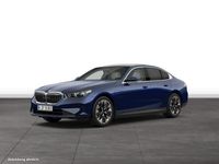 Gebraucht BMW 550e 489 PS (359 kW) 2024 Blau Limousine