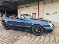 Gebraucht Mercedes CLK320 217 PS (159 kW) 1998 Cabrio