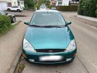 Gebraucht Ford Focus Ghia 100 PS (73 kW) 2001 Grün Kleinwagen