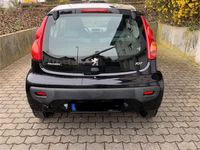 Gebraucht Peugeot 107 68 PS (50 kW) 2011 Schwarz Kleinwagen