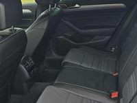 Gebraucht VW Passat Highline 239 PS (175 kW) 2018 Grau Kombi