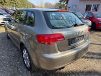 Gebraucht Audi A3 Ambiente 160 PS (117 kW) 2007 Dakarbeige Kleinwagen