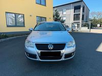 Usado VW Passat 140 HP (102 kW) 2010 Prateado Carrinha