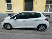 Gebraucht Peugeot 208 Active 68 PS (50 kW) 2016 Weiß Kleinwagen