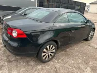 Gebraucht VW Eos 115 PS (84 kW) 2006 Schwarz Cabrio
