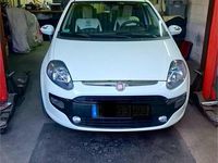 Gebraucht Fiat Punto Evo 69 PS (50 kW) 2011 Weiß Kleinwagen