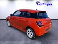 Gebraucht Suzuki Swift Comfort 83 PS (61 kW) 2025 Flame orange pearl metallic Kleinwagen