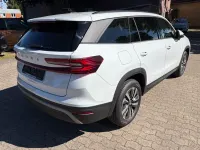 Neu Skoda Kodiaq Selection 150 PS (110 kW) 2025 Moon white metallic SUV