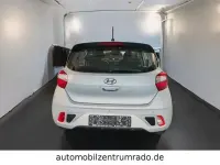 Gebraucht Hyundai i10 Select 67 PS (49 kW) 2021 Silber Kleinwagen