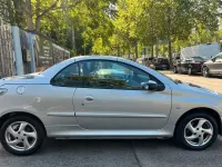 Gebraucht Peugeot 206 CC Platinum 109 PS (80 kW) 2003 Silber Cabrio