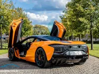 Gebraucht McLaren Artura 681 PS (500 kW) 2023 Orange Coupé