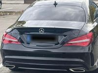Gebraucht Mercedes CLA180 122 PS (89 kW) 2017 Schwarz Limousine