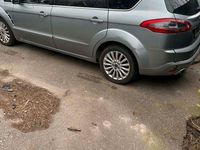 Gebraucht Ford S-MAX Titanium 203 PS (149 kW) 2010 Silber Van / Kleinbus