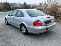 Gebraucht Mercedes E220 Elegance 150 PS (110 kW) 2005 Silber Limousine