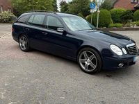 Gebraucht Mercedes E220 Classic 150 PS (110 kW) 2004 Blau Kombi