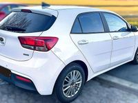 Gebraucht Kia Rio DREAM-TEAM Edition 101 PS (74 kW) 2019 Weiß Kleinwagen