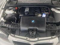 Gebraucht BMW 116 122 PS (89 kW) 2010 Weiß Kleinwagen