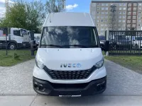 Second-hand Iveco Daily 156 CP (114 kW) 2021 Alb Van