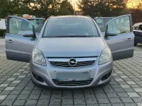 Gebraucht Opel Zafira Edition 150 PS (110 kW) 2010 Silber Van / Kleinbus