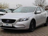 Gebraucht Volvo V40 You! 120 PS (88 kW) 2015 Silber Limousine
