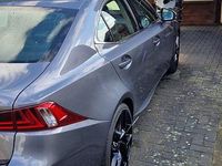 Gebraucht Lexus IS300h 223 PS (164 kW) 2016 Grau Limousine