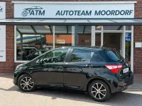 Gebraucht Toyota Yaris Hybrid Team 75 PS (55 kW) 2018 Schwarz Limousine