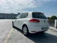 Gebraucht VW Golf VI 80 PS (58 kW) 2010 Weiß Coupé